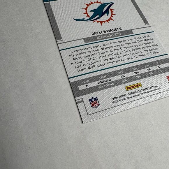 2021 Panini Chronicles - Panini Jaylen Waddle #PA-26 Pink (RC) Rookie Card - Picture 5 of 6